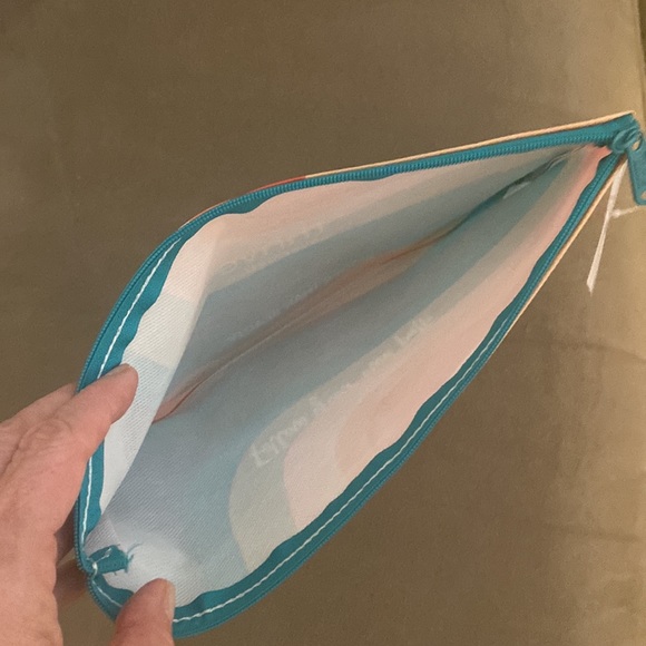 Cosmetic bag - Picture 3 of 3